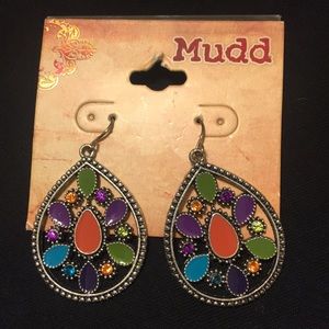 Brand new dangle earrings